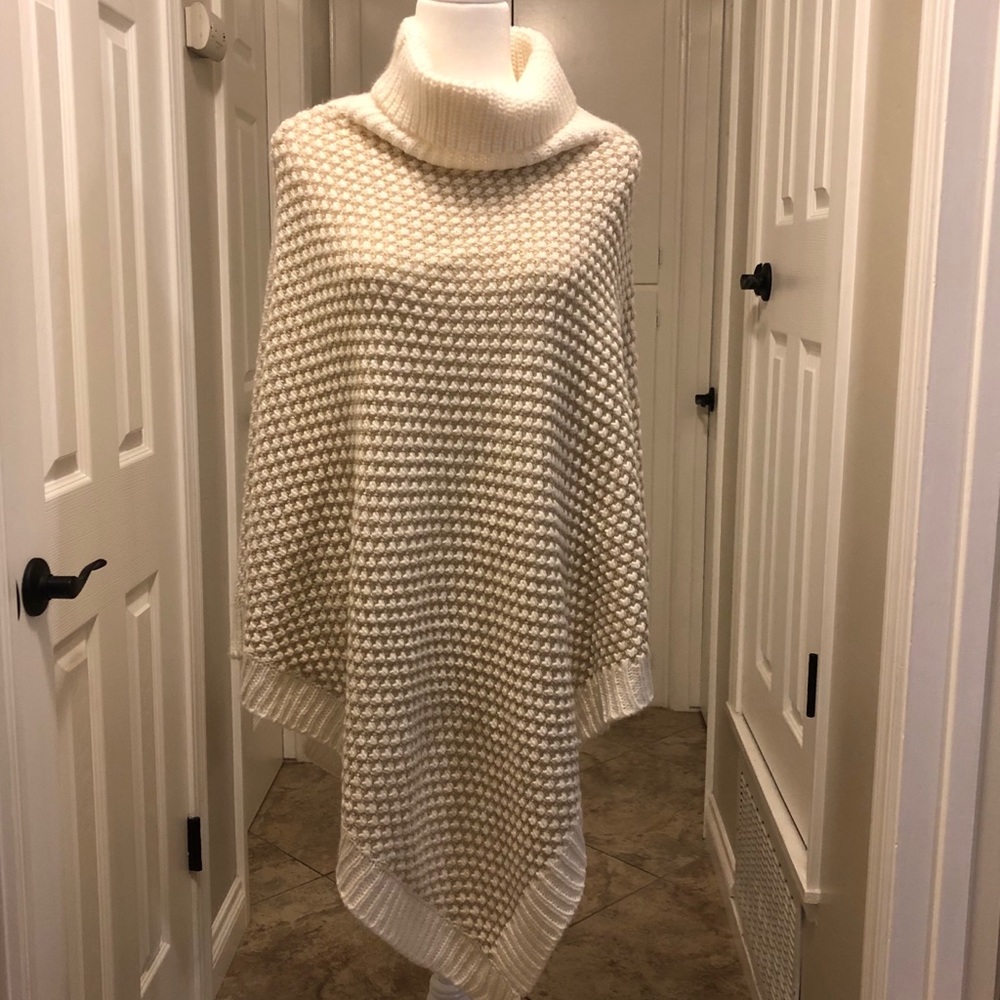 Calvin Klein one size poncho